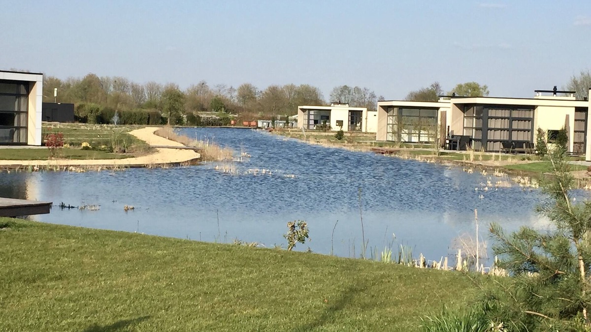 Olburgen House | Quietly situated vacation home with large terrace on the IJssel