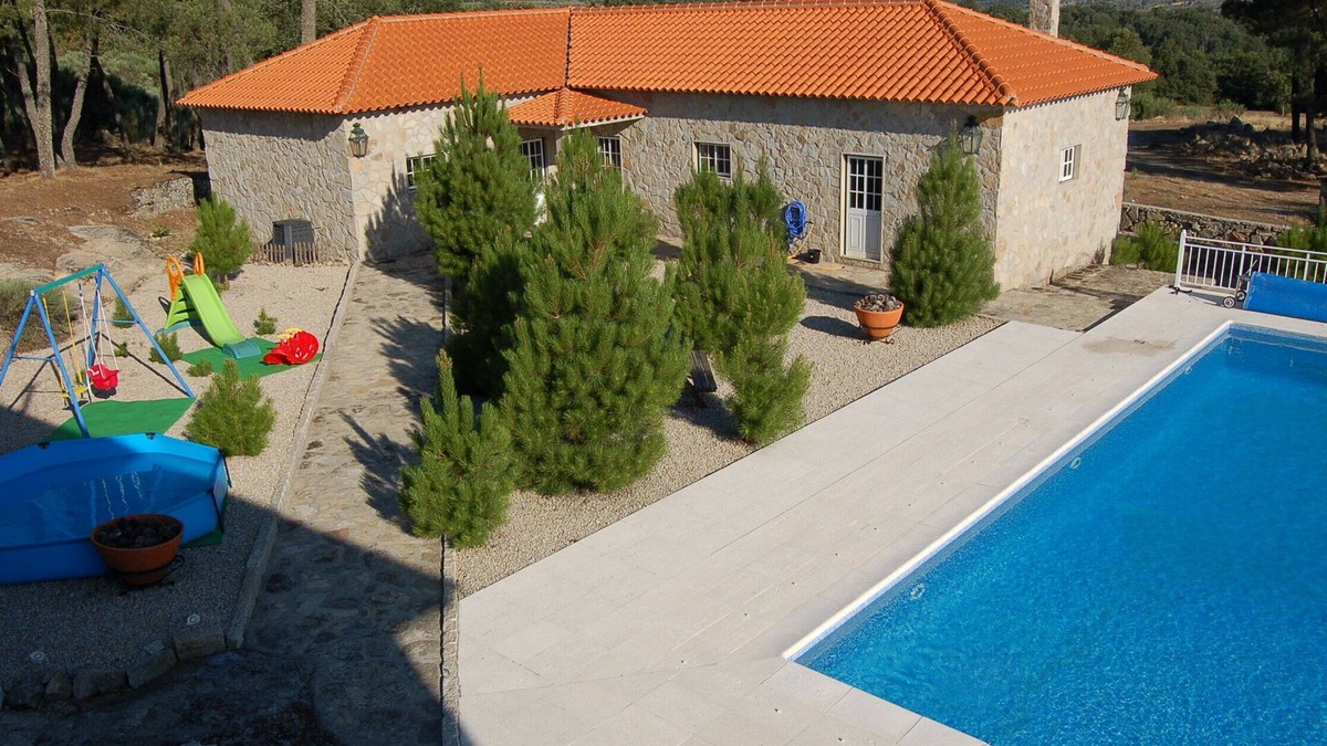 Guarda House | Quinta da Lage - Country Property for 8 People