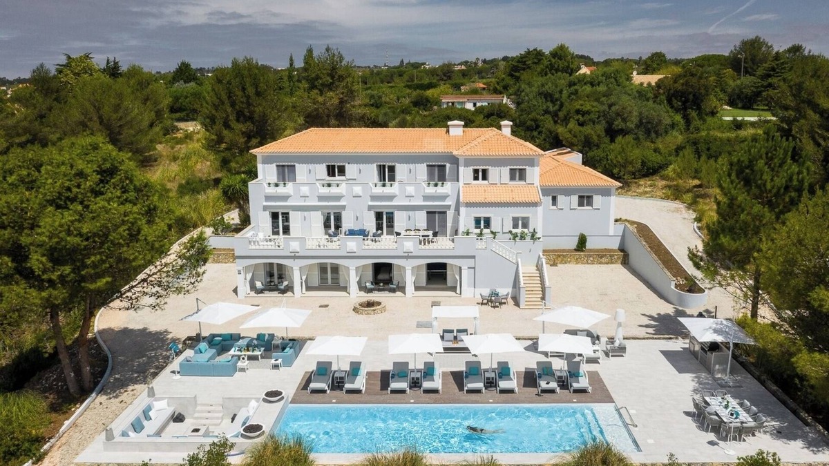 Varzea de Sintra Villa | Quinta da Serra | Pool and Jacuzzi | Sintra View
