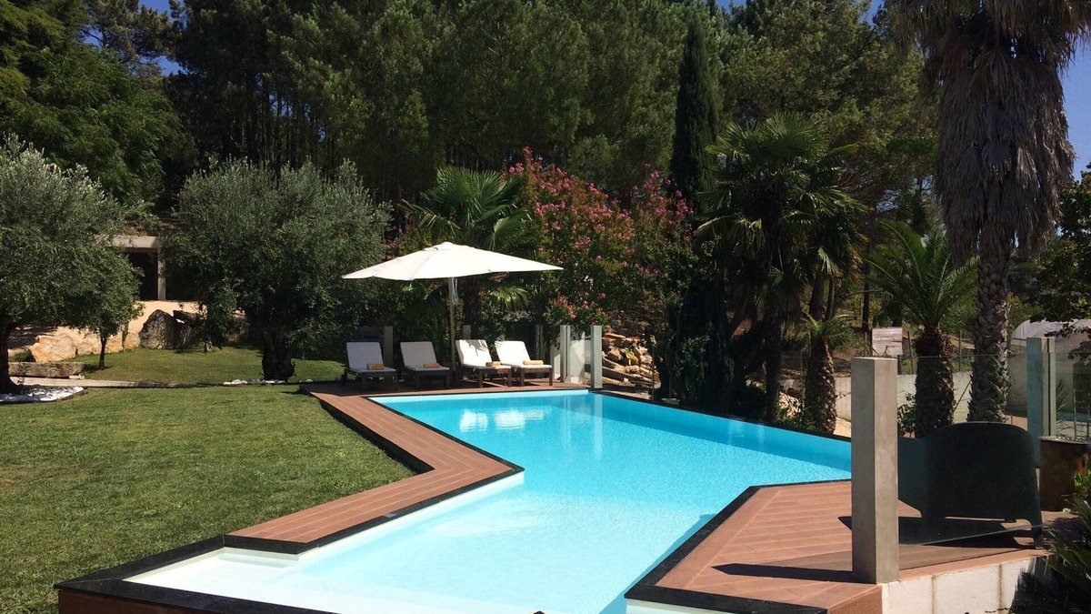 Santiago de Litem Villa | Quinta do Guerra, Villa with private pool, jacuzzi and tennis court.