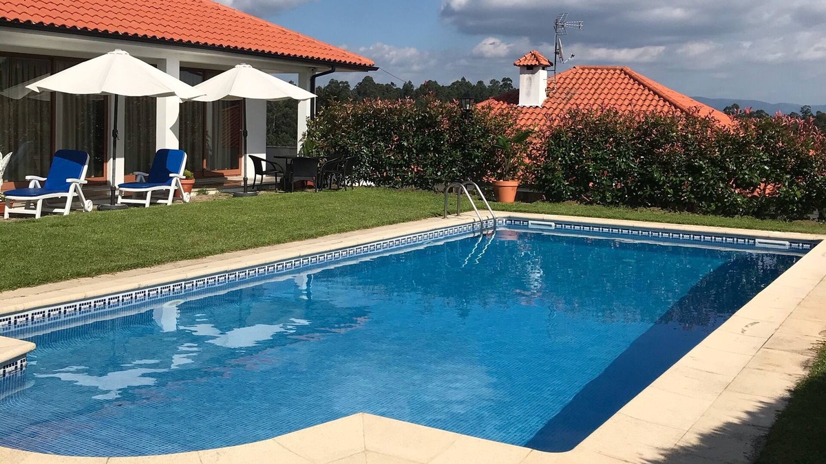 Agilde House | Quinta do Outeirinho - Villa with Private Pool J&L
