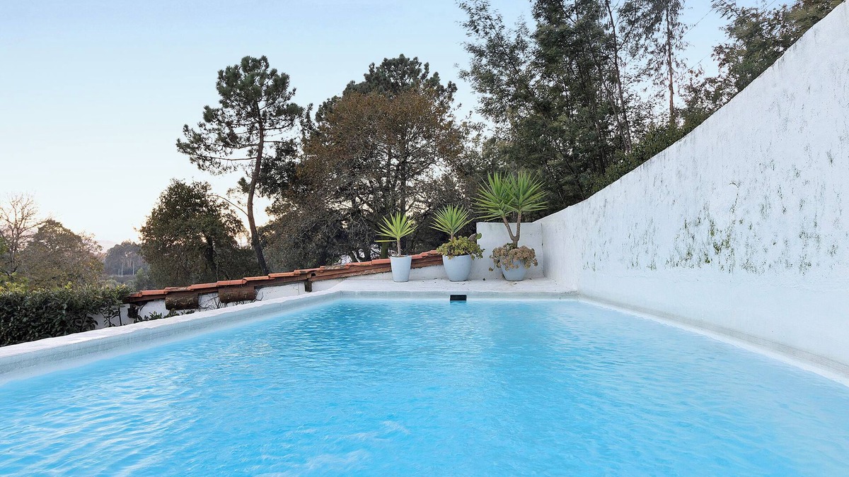 Cardielos Villa | Quinta 'Épicos House' with Pool & Wi-Fi