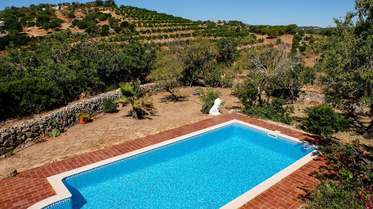 Santo Estevao Villa | Quinta Tara, Secluded Hilltop Villa with private swimming pool and garden
