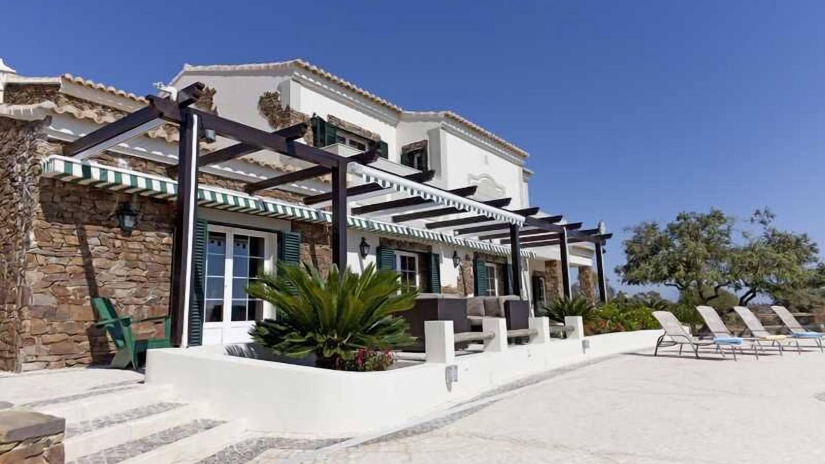Vila Nova De Cacela Villa | Quinta Tio Pedro, sleeps 17 with private pool