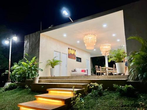 Homun Cabin | Quinta YaaxBe