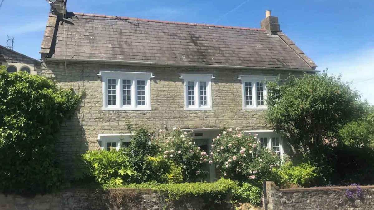 Paulton Cottage | Quintessential Cottage near Bath, from 1650’s
