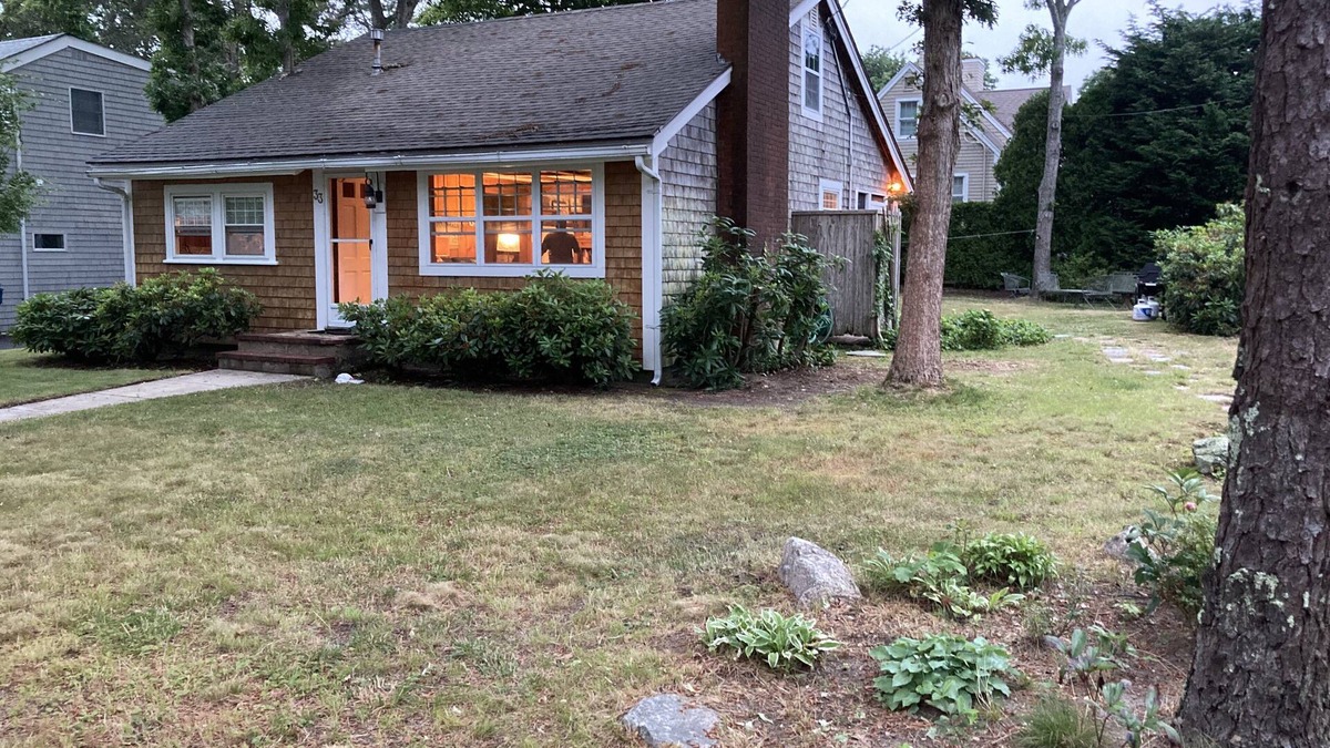 Popponesset Cottage | Quintessential Popponesset Beach Cottage - 2 Blocks to Beach