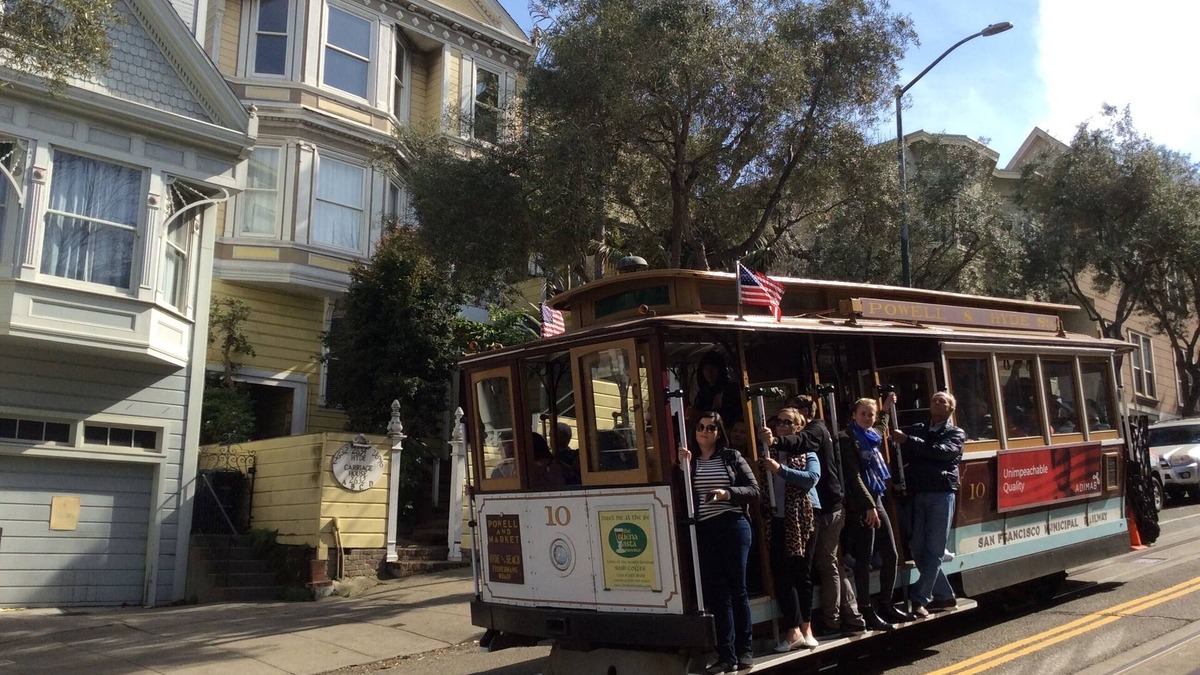 Fisherman's Wharf Apartment | Quintessential San Francisco Apartment
