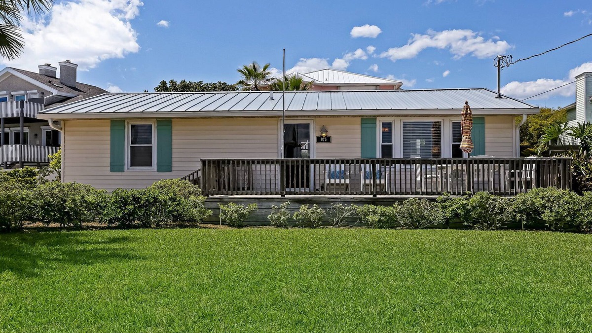 Ocean Cay Cottage | Quintessential Beach Cottage, STEPS From The Ocean, & WE LOVE PETS!