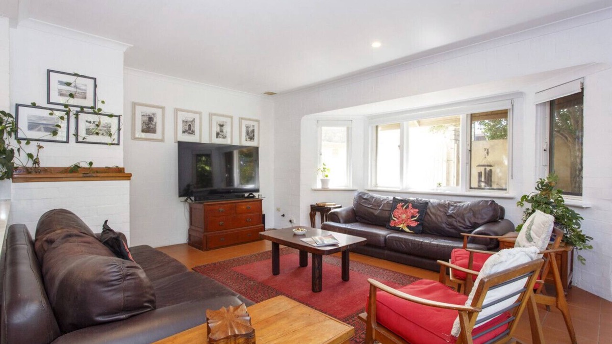 South Fremantle House | Quirky Hidden Gem - South Fremantle
