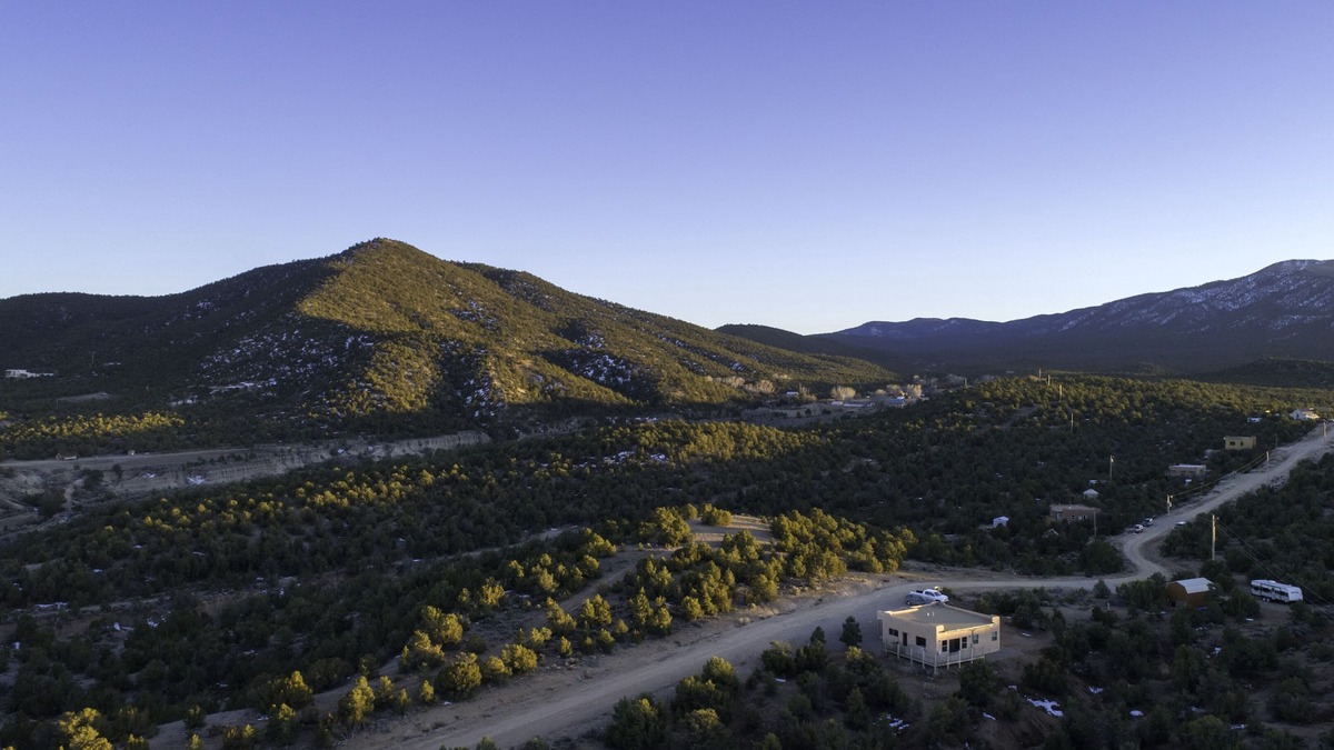 Taos House | Quit & Private nestled in a Pinion and Juniper forest. Monthly rentals only.
