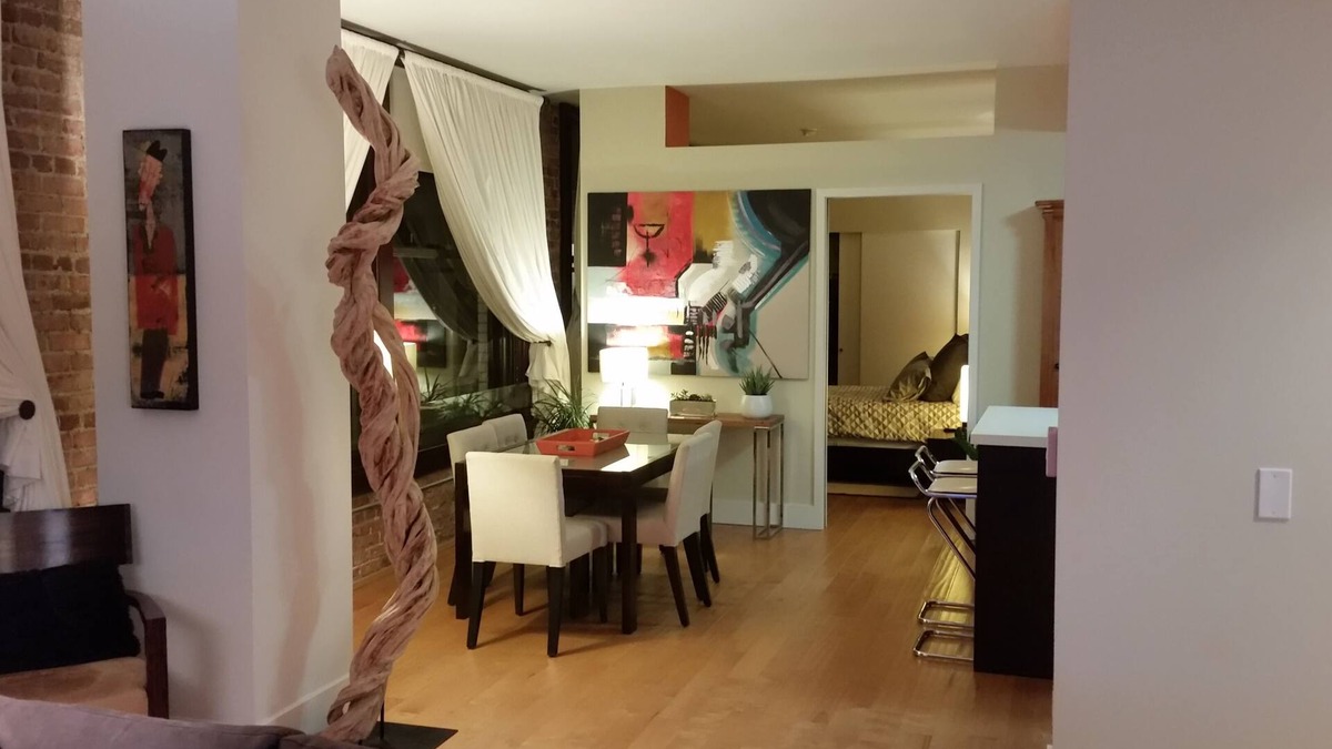 Historic Core Condo | Quite, Clean, And Luxurious 1 BR/1 Bath DTLA Loft, Near Everything.