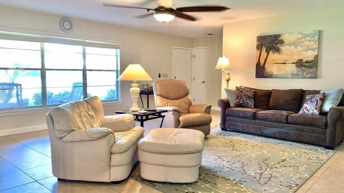 Florida South Atlantic Coast House | Quite private lake neighborhood! Fish, Golf, 18 mi to Sebring Intl Raceway.