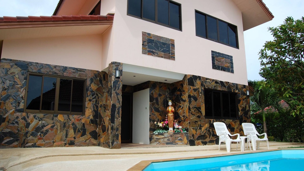 Thep Kasattri Villa | Quite Secluded Villa Resort