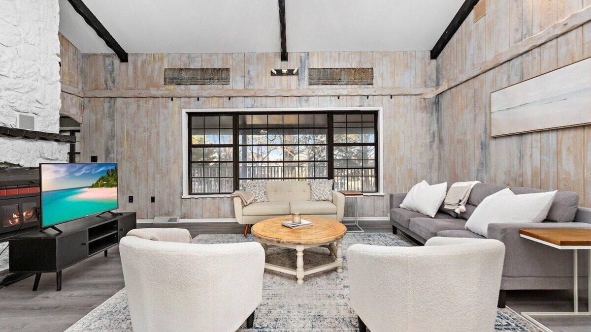 New Century House | Quivira · *2 Living Rooms | Patio w/Seating | Bar Area*