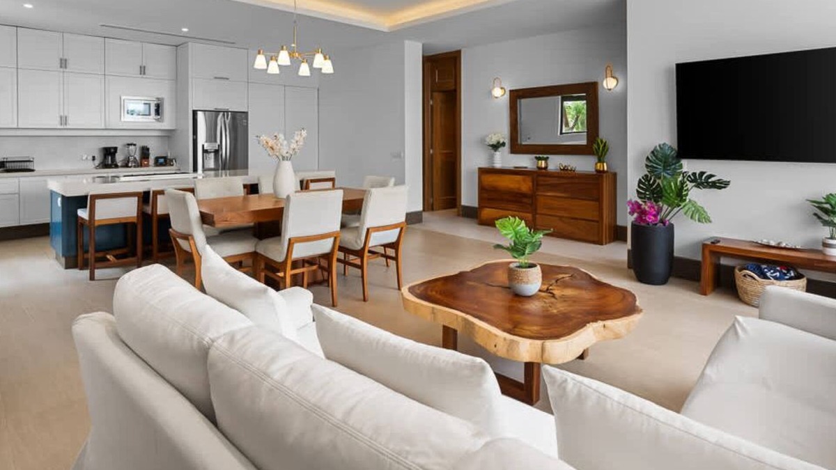 La Puntilla Condo | QUIYA: Luxury 2BR with 5 Pools & Beach Club