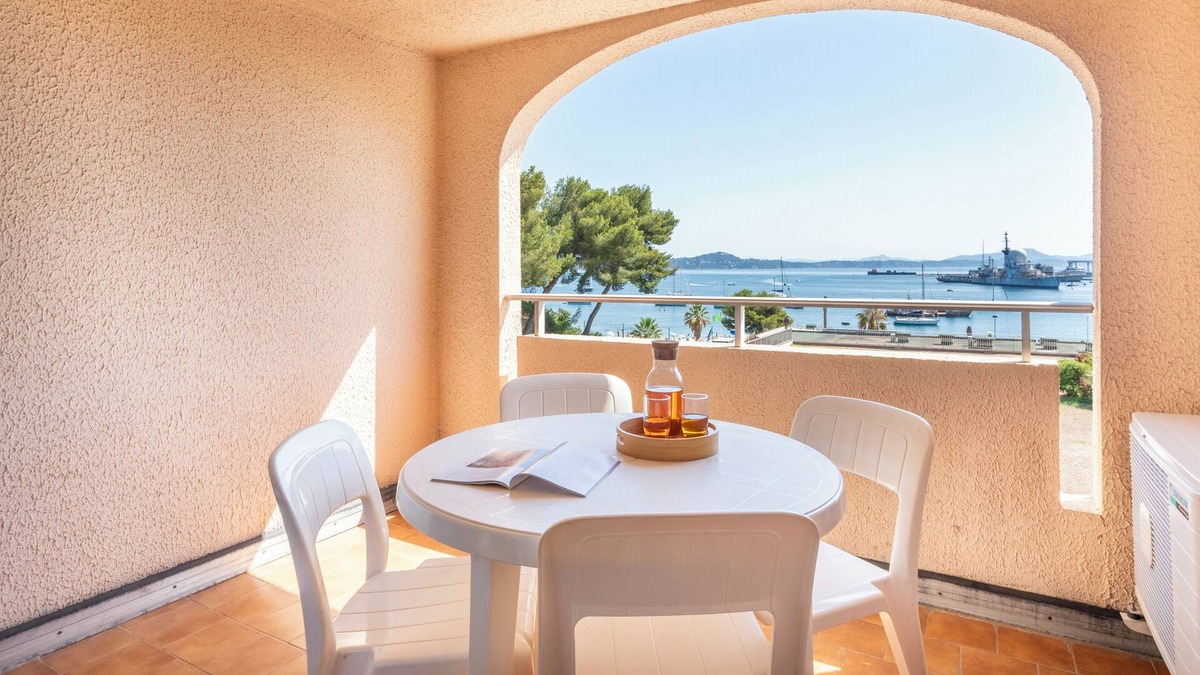 Saint-Mandrier-sur-Mer House | Résidence Pierre & Vacances Saint-Mandrier Les Jardins de la Côte d'Azur