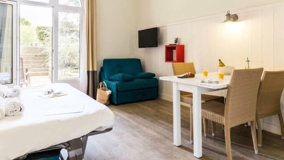 Saint-Martin-de-Re Apartment | Résidence Pierre & Vacances Le Palais des Gouverneurs *** - Studio 3 persons