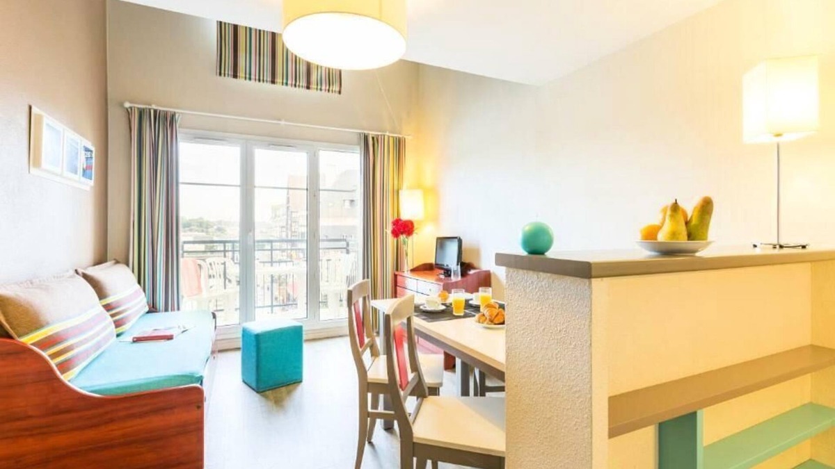 Port Guillaume Apartment | Résidence Pierre & Vacances Port Guillaume *** - Apartment 6 people - 1 bedroom + 1 sleeping area - Terrace or balcony