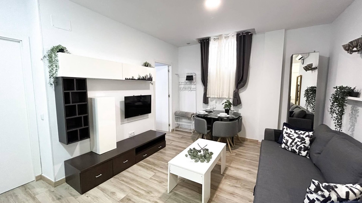 Almendrales Apartment | Río Manzanares II - 1-Bedroom Apartment
