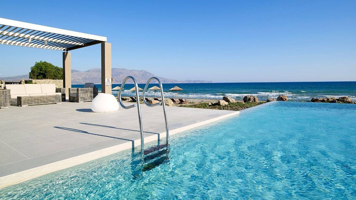 Korfalonas Villa | R 1090 Argus’s Youphoria Beach Front Estate With Boat Trips, Airport / Port Transfer Service & Massa