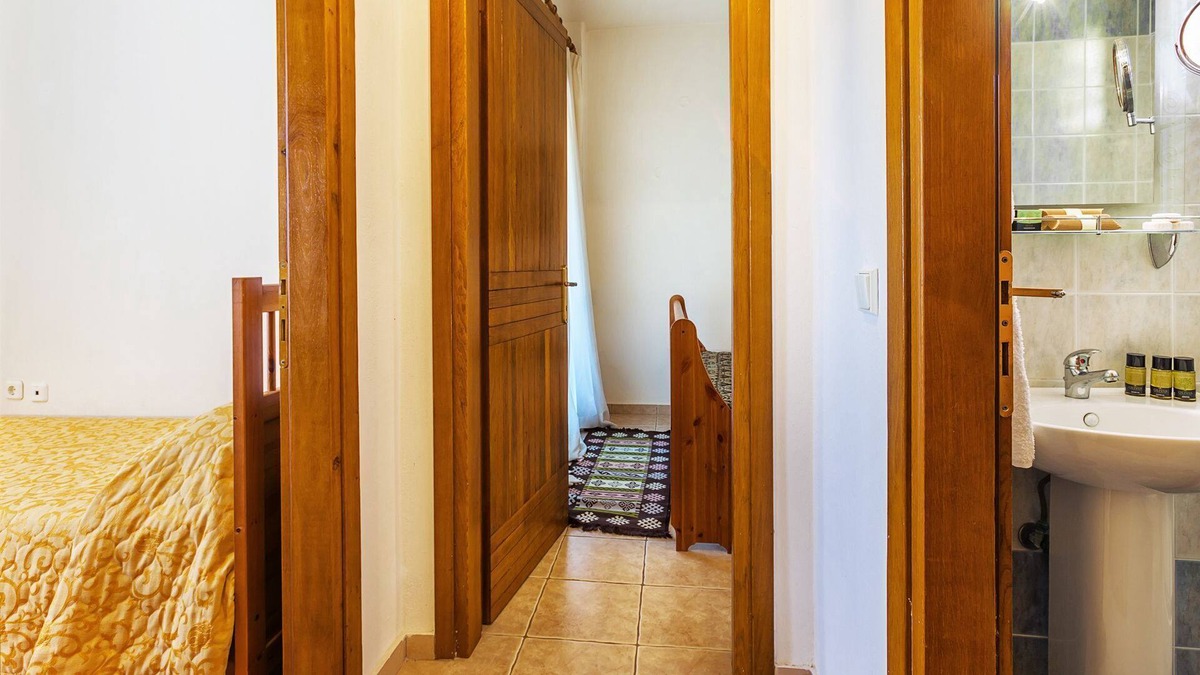 Keratsini-Drapetsona Villa | R 1204 Aspen Villa-Flora Villa with Sea View, Mountain View & Garden View