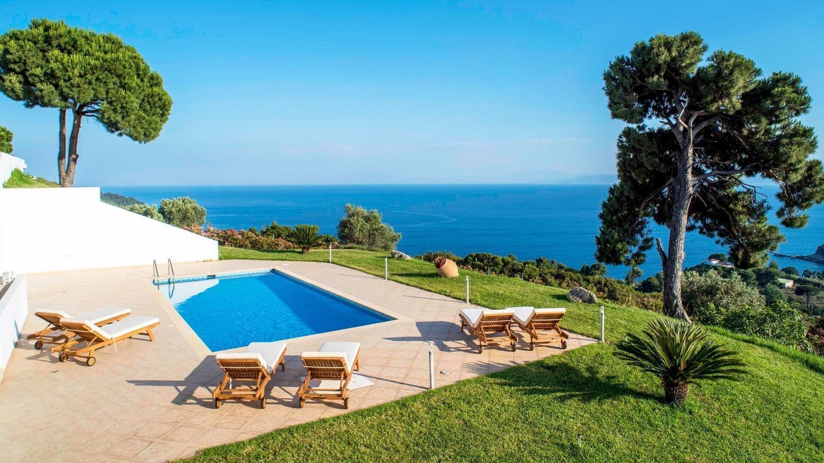 Agia Paraskevi Villa | R 1464 Villa B with Sunbeds, Verenda & Private Pool.