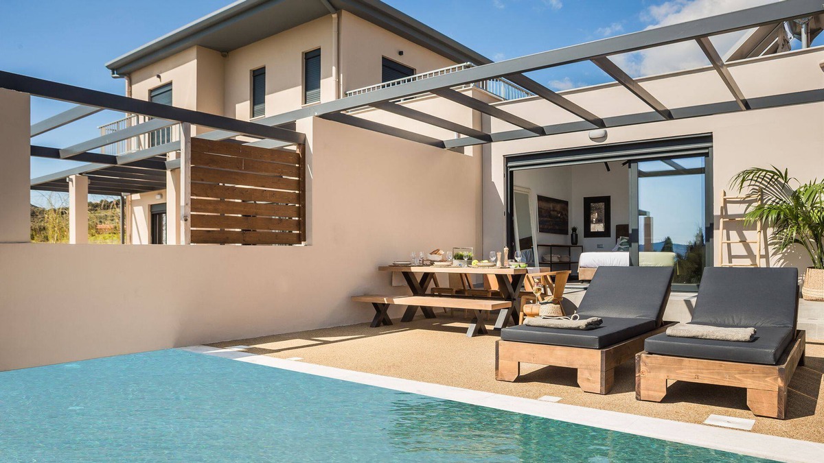 Lixouri Villa | R 1477 Lepeda K4 with Closet, Pool View & House Wine and Fruit Basket upon arrival.