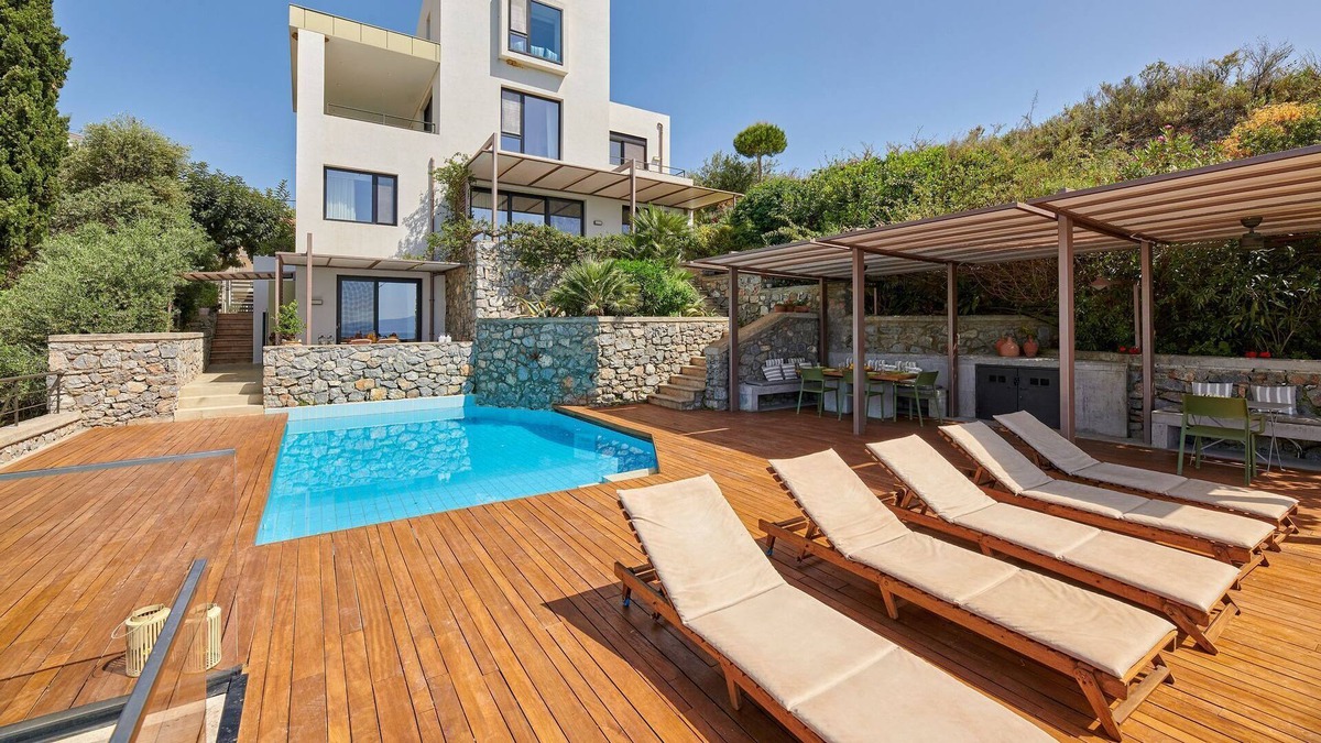 Kitries Villa | R 3039 Villa Evgeni WITH Fireplace, Sea view & Soundproof Windows.