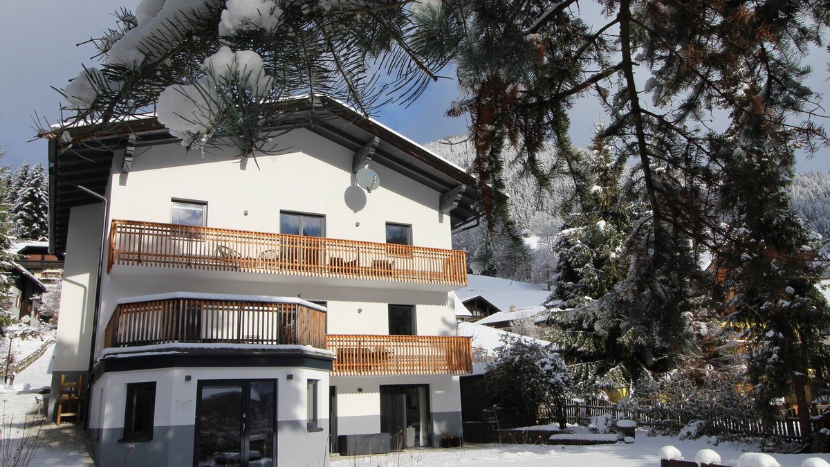 Untertschern House | R.M.G. APARTMENT "LAURA"