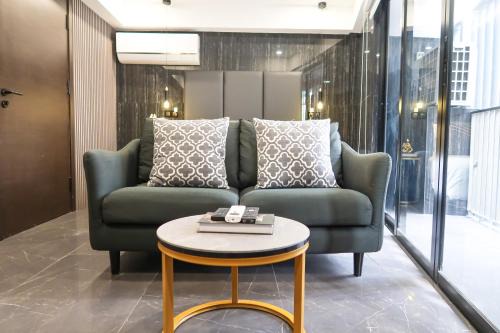 Singapore River Apartment | R Residences