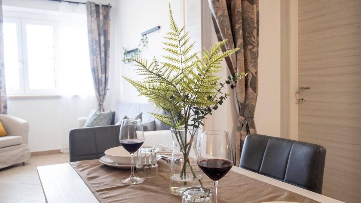 Ciampino Apartment | R16 STUDIO APARTMENT WITH LIVING AREA