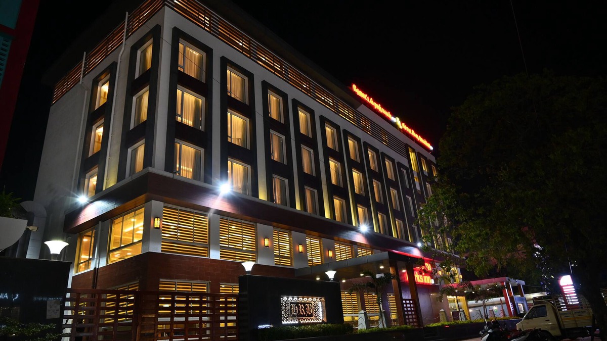Pallavaram Hotel | Raaj Bhaavan Clarks Inn Chennai