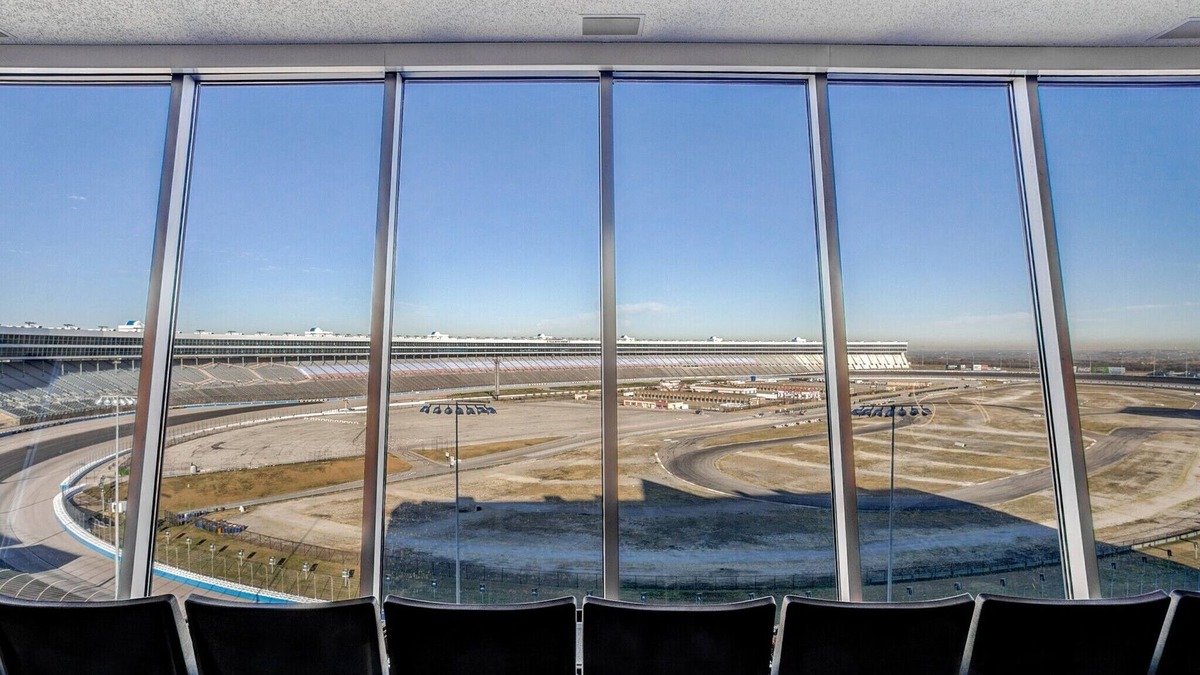 Denton County Condo | Racecondo.com is the perfect, upscale Shake N Bake adventure location, for all!