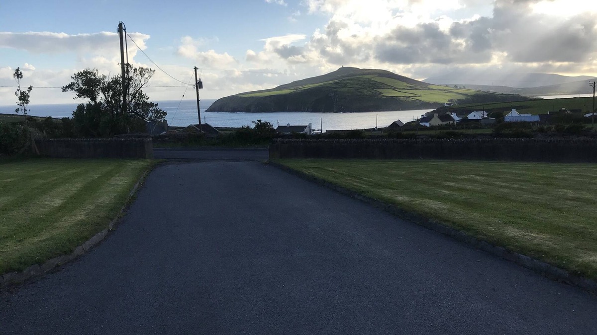 Dingle House | Racecourse House Been Bawn