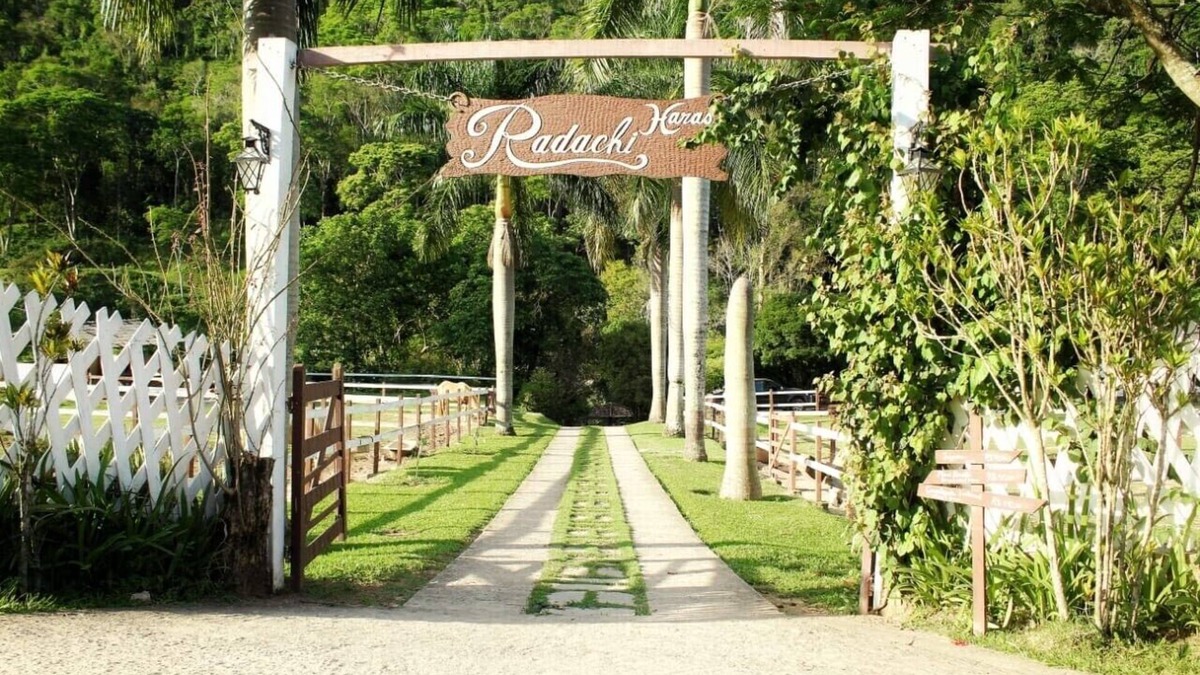 Petropolis Cottage | Radachi Stables