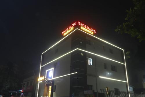 Vashi Hotel | Radhe Residency