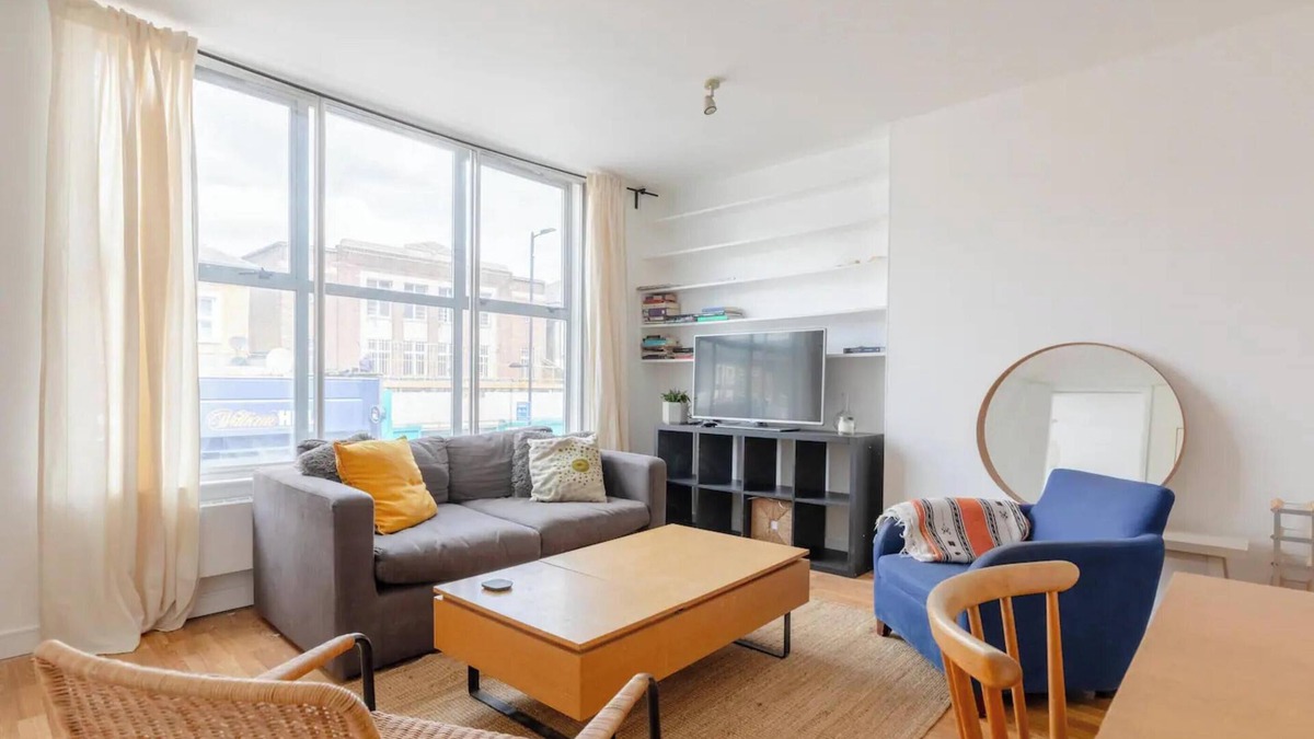 Finsbury Park Apartment | Radiant 3BD Flat with Terrace, Holloway