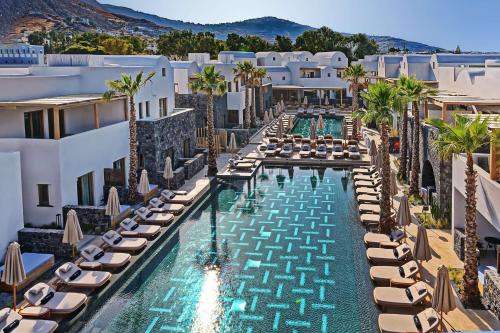Kamari Hotel | Radisson Blu Zaffron Resort, Santorini