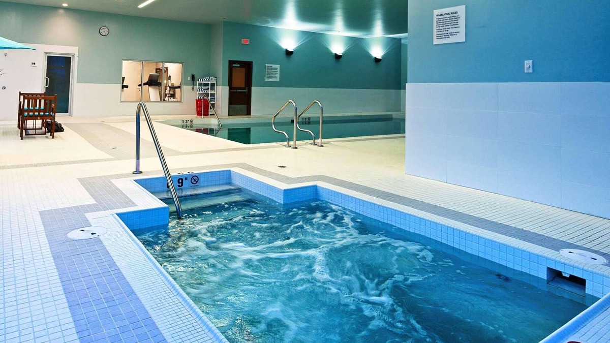 Calgary Hotel | Radisson Hotel & Conference Centre Calgary Airport