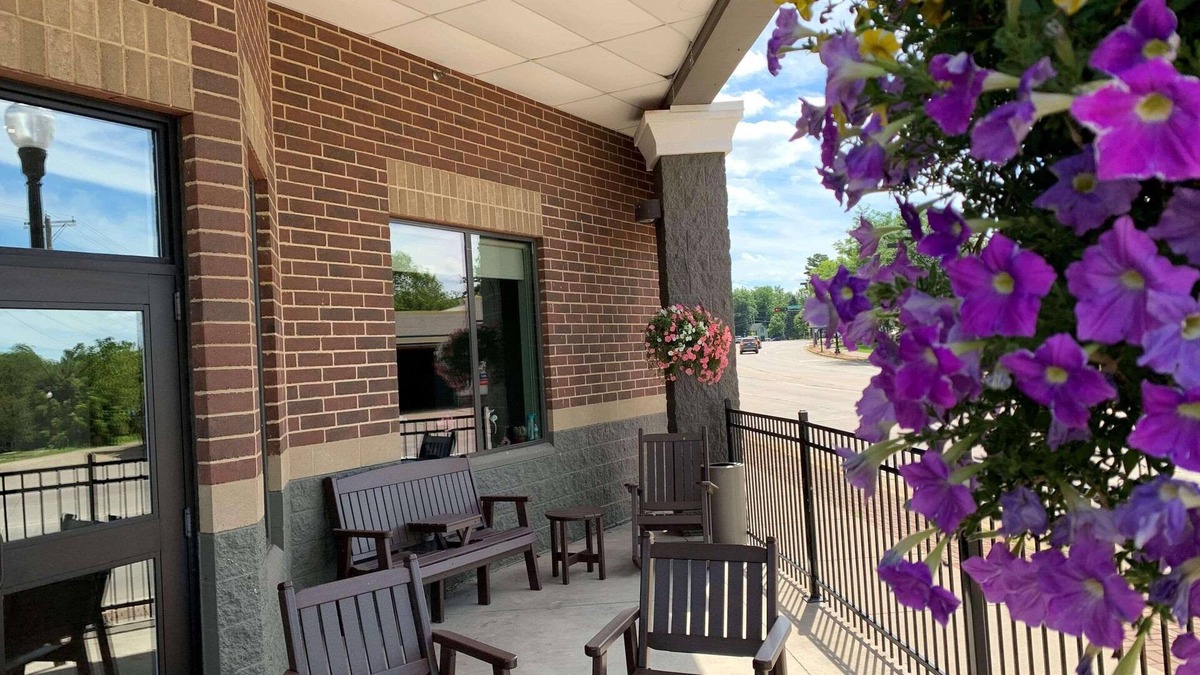River Falls Hotel | Radisson Hotel River Falls