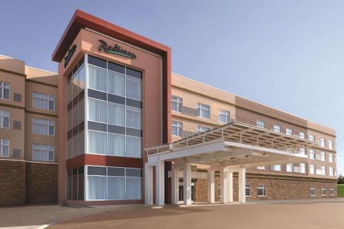 Hanwell Hotel | Radisson Kingswood Hotel & Suites, Fredericton