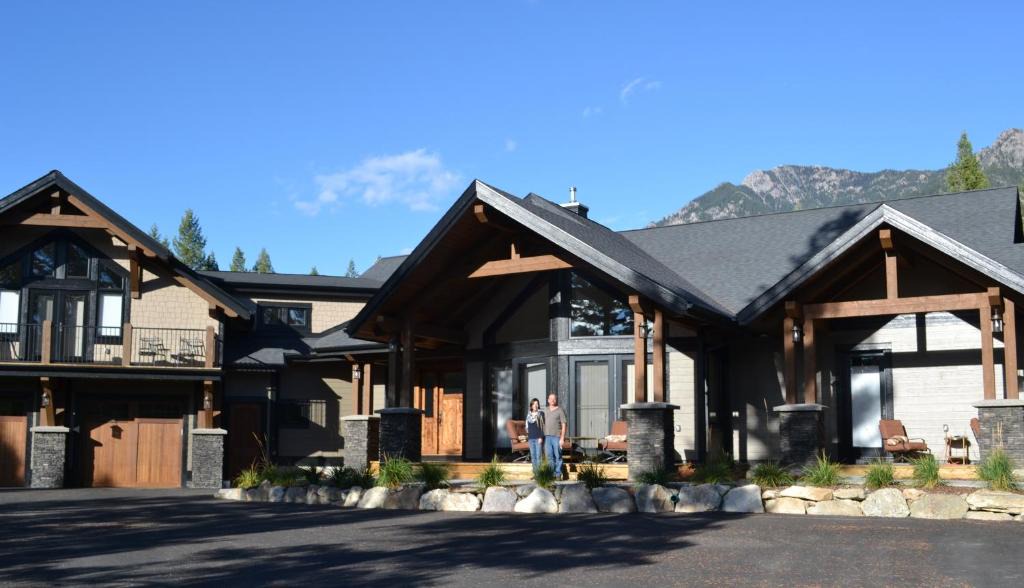 East Kootenay Apartment | Radium Elk Park B & B