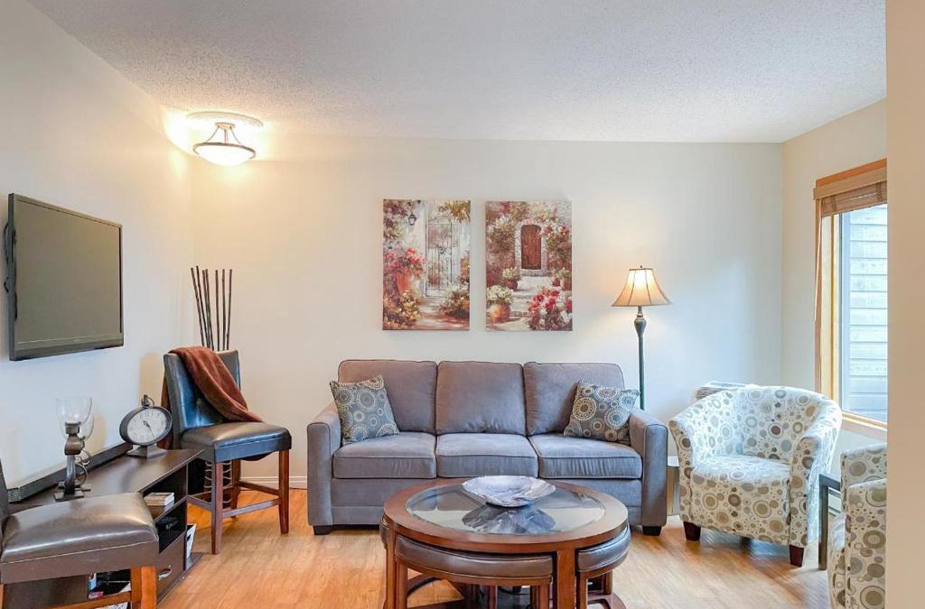 East Kootenay Apartment | Radium Villas