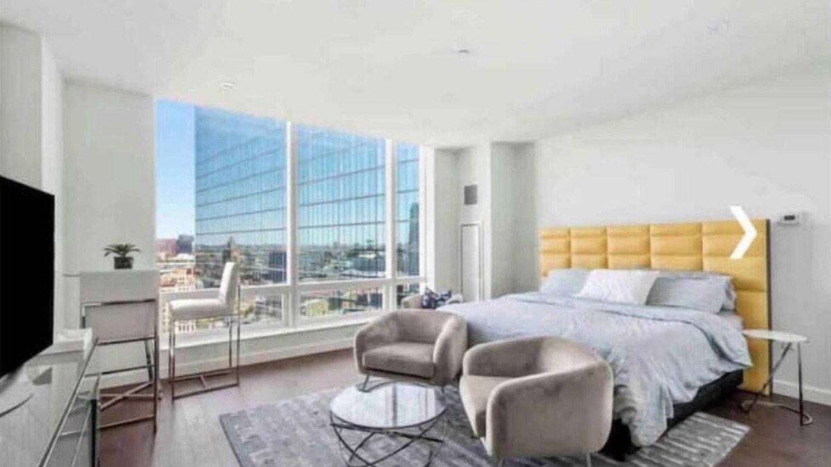 Back Bay East Condo | Raffles Pied-A-Tier Studio