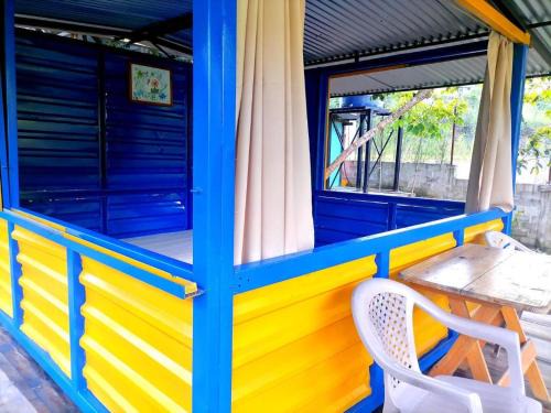 Alta Verapaz House | Rafting Hut by The River