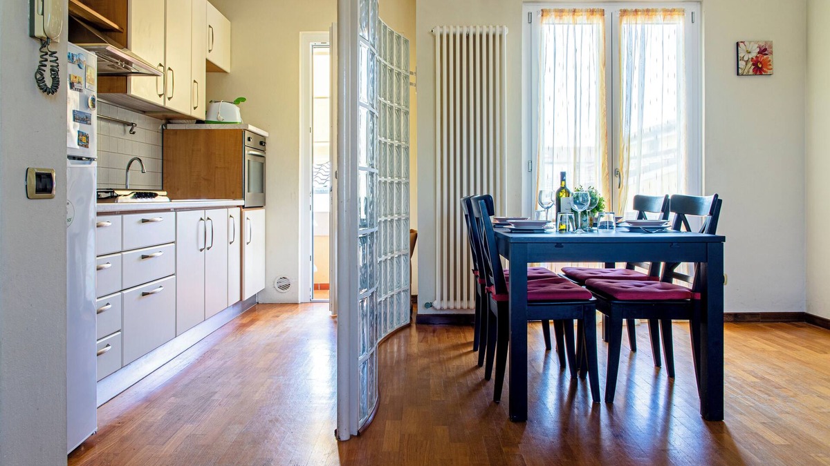 Torre del Lago Puccini Apartment | Raggio di Sole in Torre del Lago Puccini, parking, air conditioning and WiFi