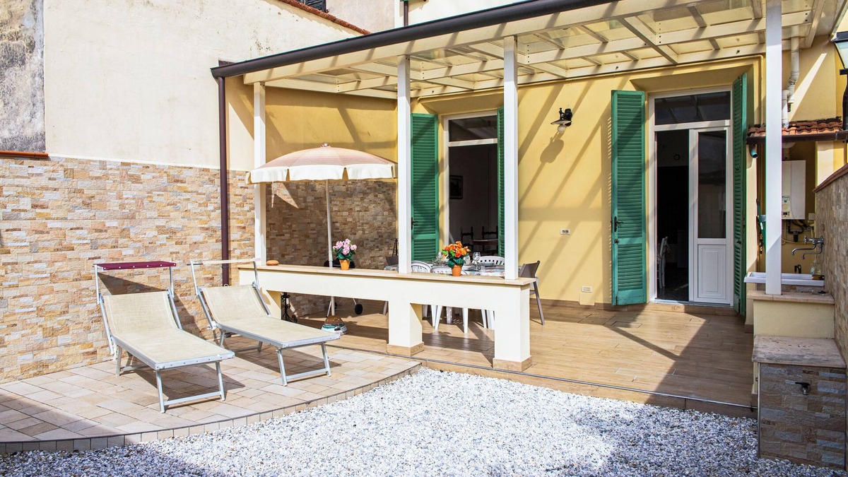 Ex Campo d'Aviazione Villa | Raggio di Luna, Villa liberty 4 bedrooms with garden 6 persons - UNLIMITED WIFI