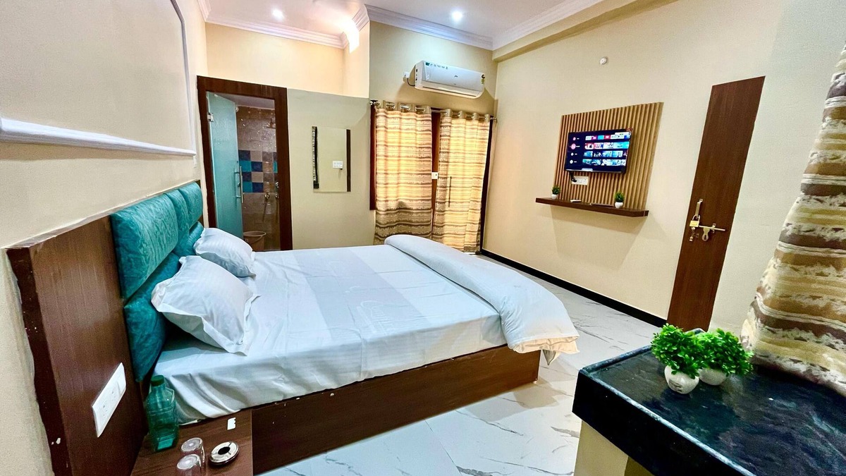 Orchha Bed & Breakfast | Raghav ji home stay