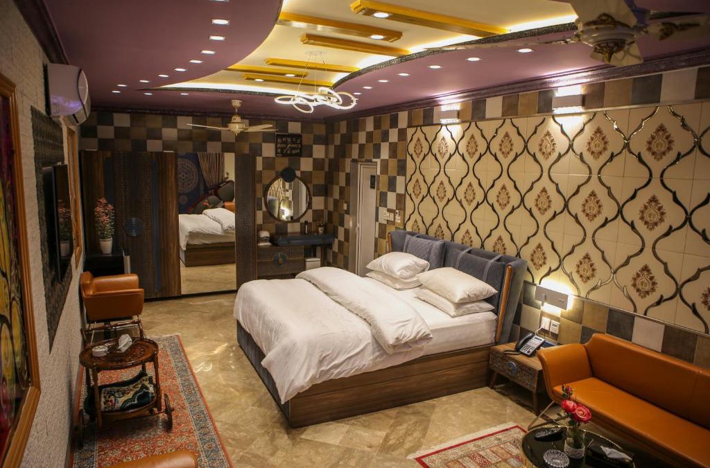 Saidu Sharif Hotel | Rahat Luxury Guest House